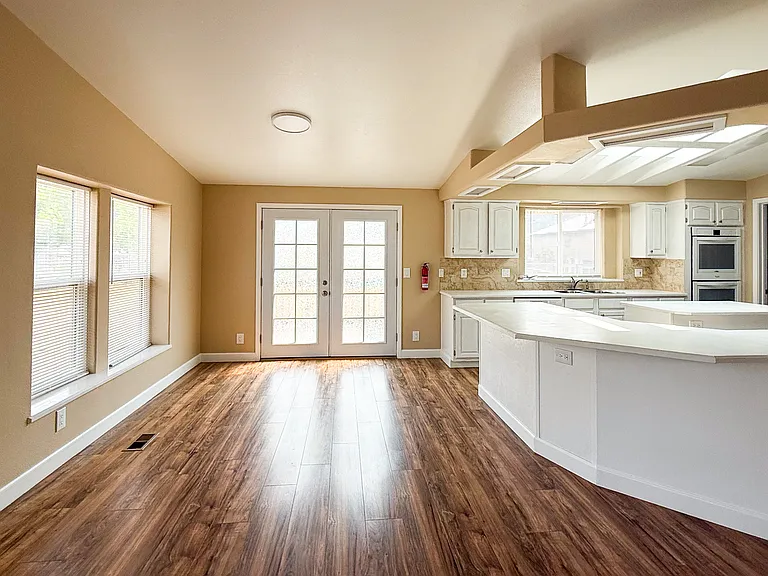 6477 Boulder Way — Photo 29