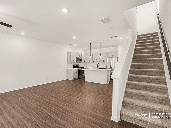 5th image of 4430 Ryan St
