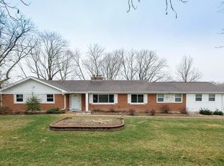 2293 Schoettler Rd, Chesterfield, MO 63017