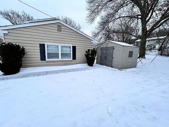 4th image of 227 Usonia Ave