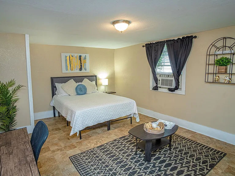 613 Virginia Blvd — Photo 3