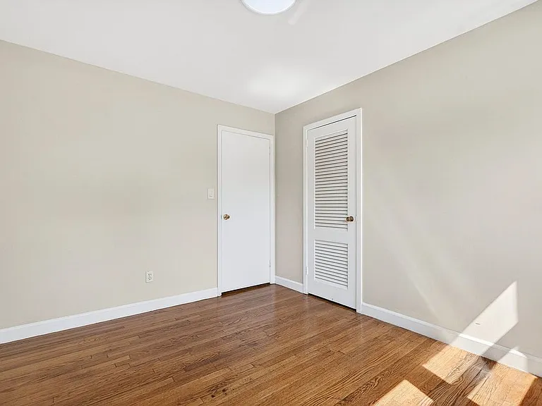 21 Troy Ct #1 — Photo 17