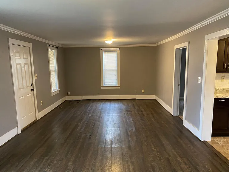 722 Hart Ave — Photo 9