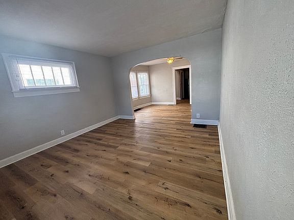 2nd image of 305 N Temple Ave #307