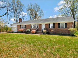 3319 Pleasants Rd, Powhatan, VA 23139