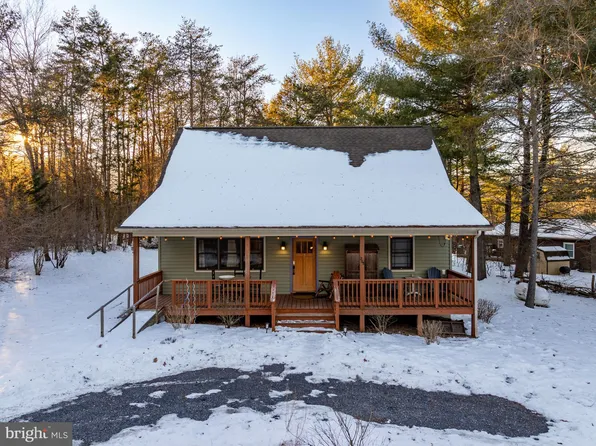 739 Quail Rd, Basye, VA 22810
