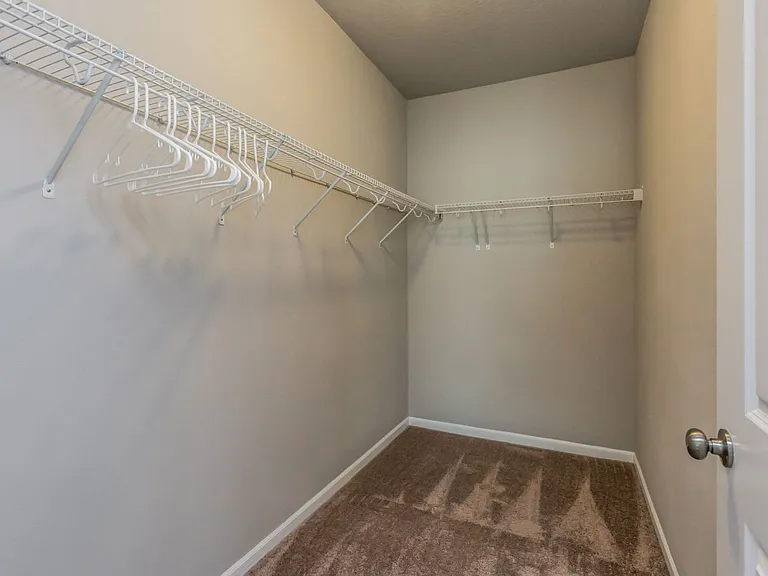 2314 E Porter Ave — Photo 10