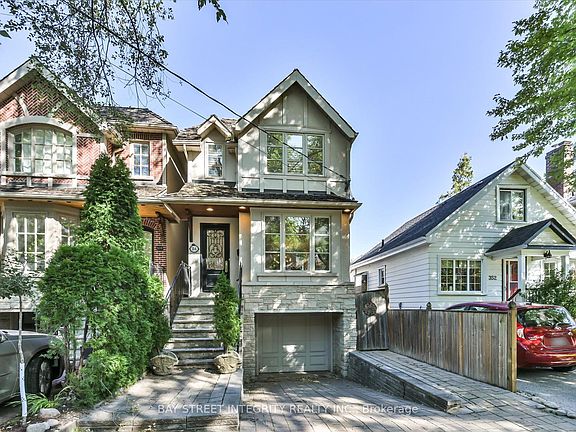2nd image of 354 Old Orchard Grv