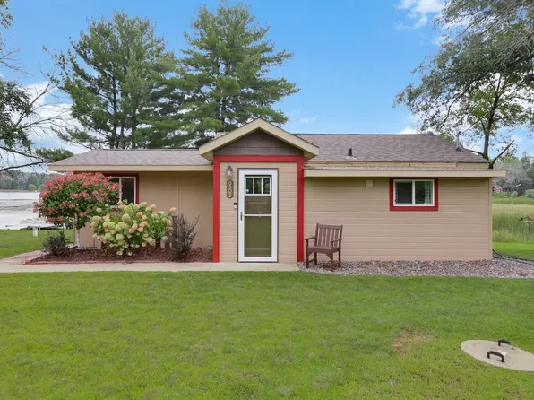 8305 242nd Ln NE, Stacy, MN 55079