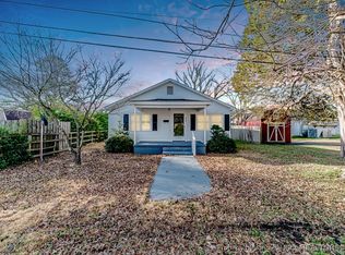 802 E Canary St, Dunn, NC 28334