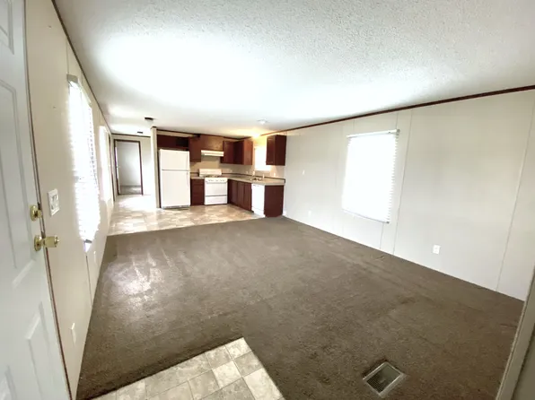 231 Thornridge Dr, Ypsilanti, MI 48197