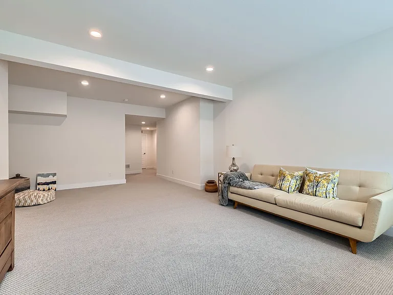 487 Muirfield Ct — Photo 26