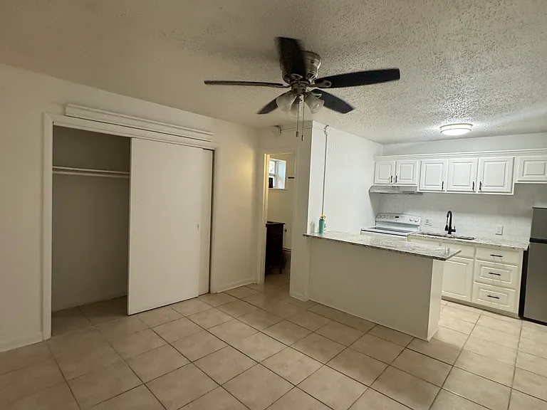 10945 Cherry Hill Ave #5 — Photo 3