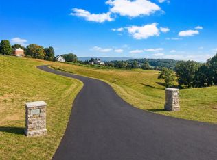 1010 Regal Dr, Blacksburg, VA 24060