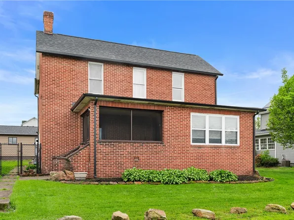206 Constitution St, Perryopolis, PA 15473