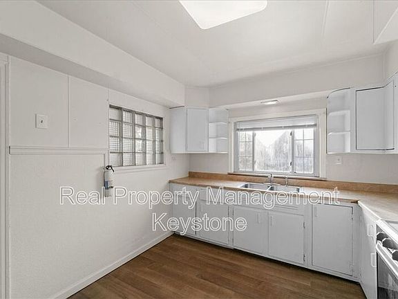 4th image of 71 McKinnie Ave