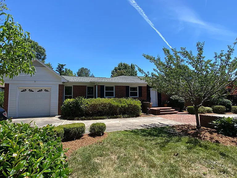 3211 Lochinvar Dr — Photo 6
