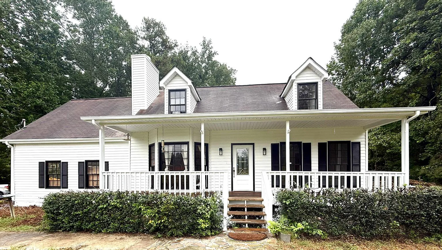 1075 Sanders Rd — Photo 3