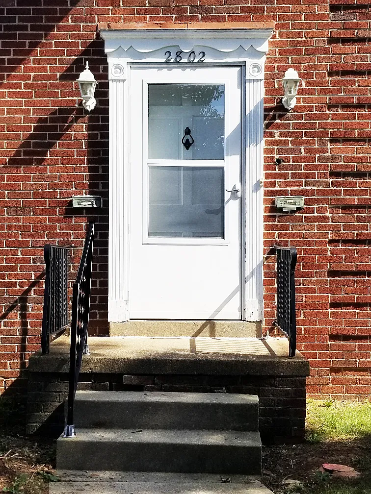Front Entrance - 2802 Gunckel Blvd #2