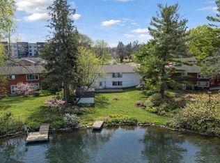 8420 Meadow Lake Rd E, New Hope, MN 55428