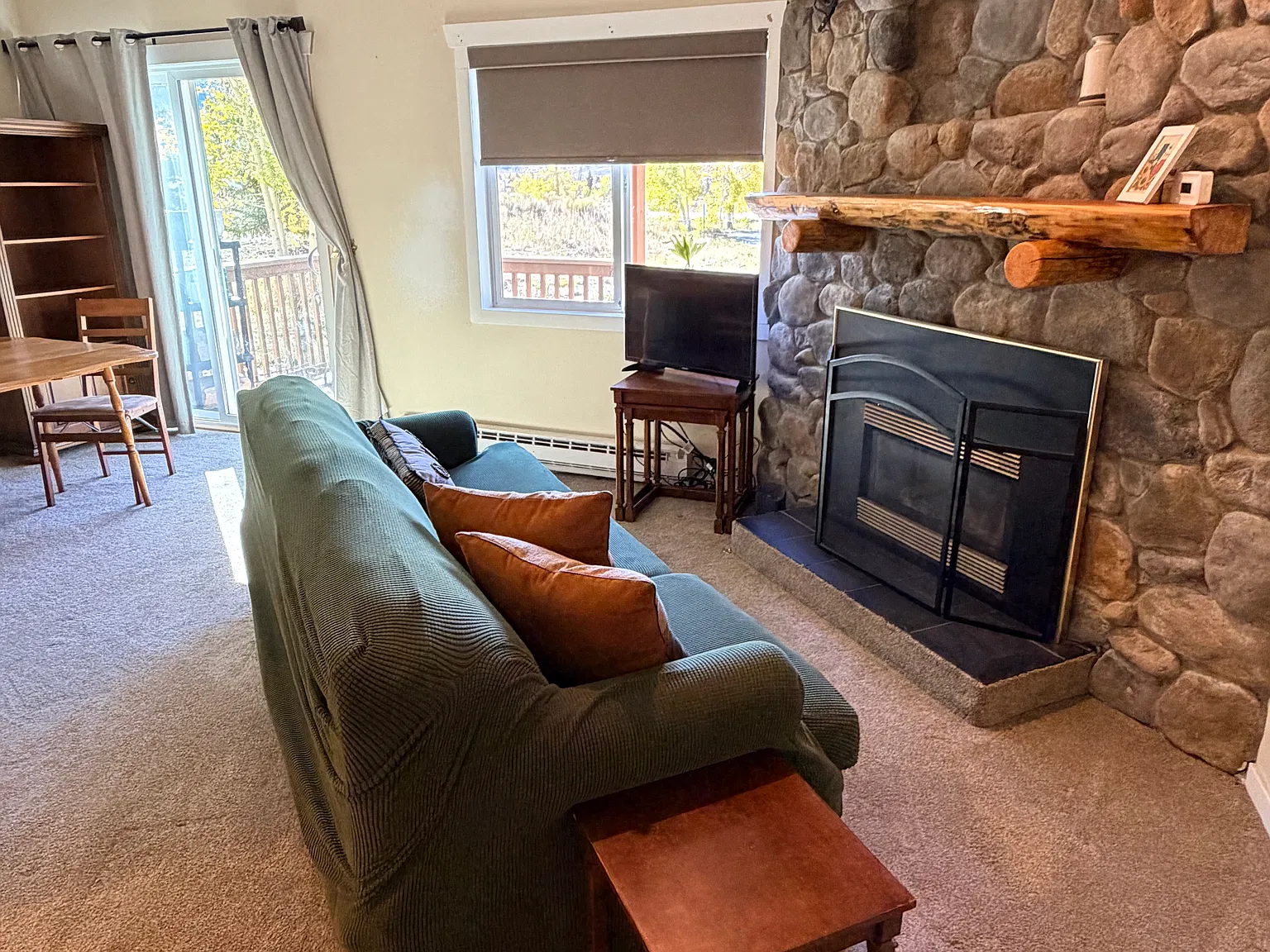 1 bed, 625 sqft, $2,400 — Photo 2