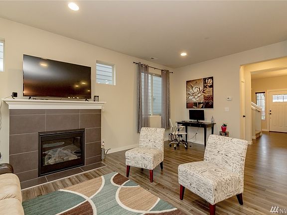 3rd image of 20309 79th Street Ct E