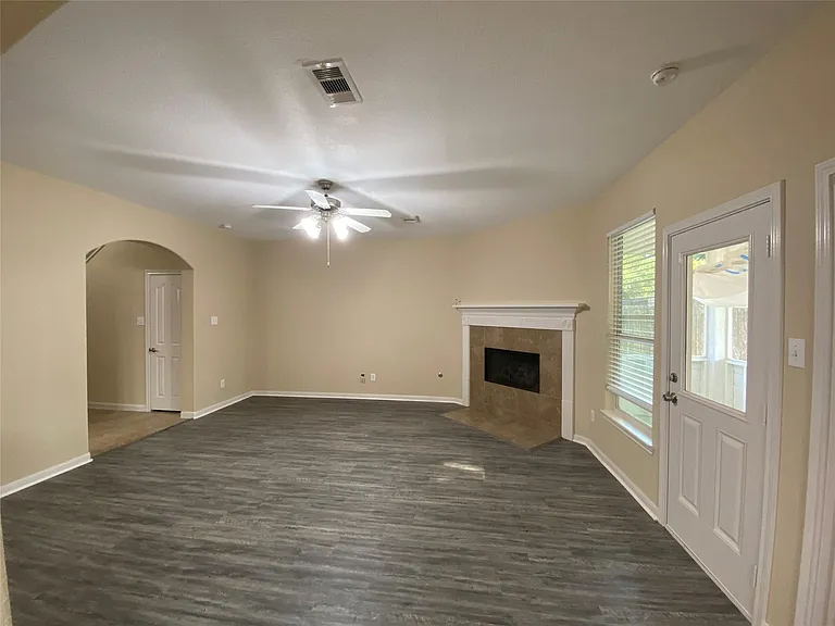 4903 Summer Ridge Dr — Photo 6