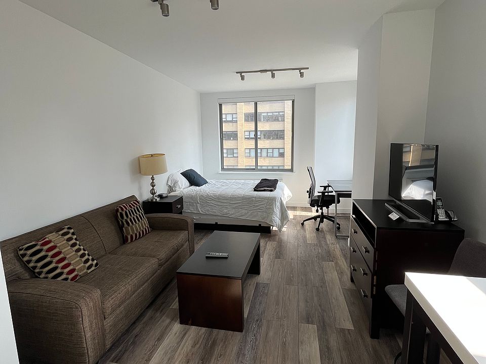 1st image of 556 3rd Ave APT 1401