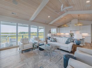 2044 Washington Acres Rd, Hampstead, NC 28443