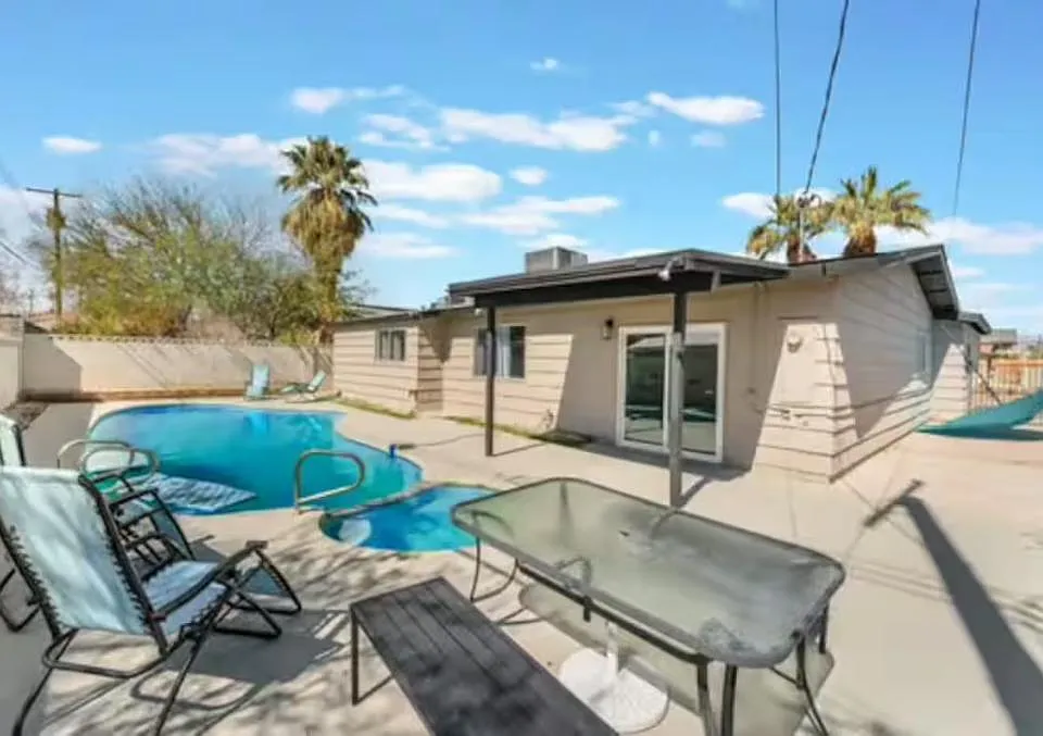 3101 Kings Way