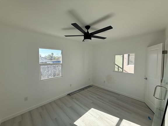 4th image of 312 1/2 Milbrae St
