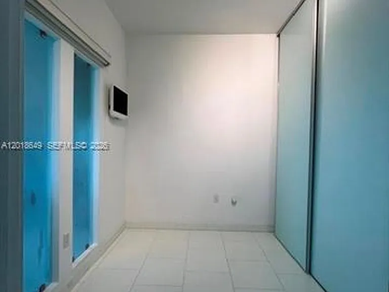 900 Biscayne Boulevard Mall #3207 — Photo 25