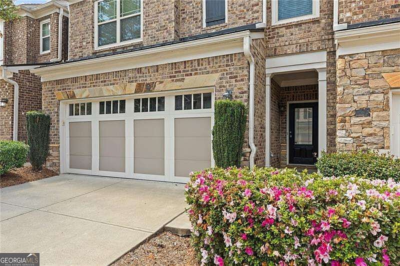 1st image of 13374 Canary Ln