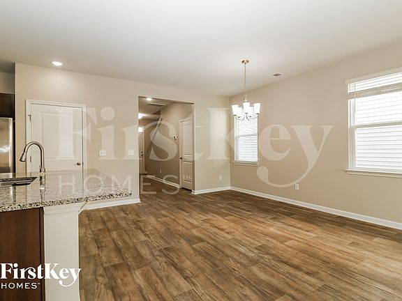 3rd image of 4908 Paddy Field Way