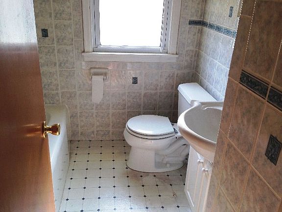 2nd image of 1246 Smith Ave S