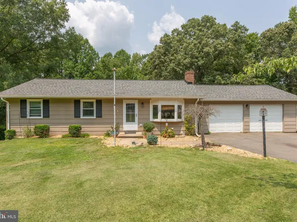 9058 Flora Ct, King George, VA 22485