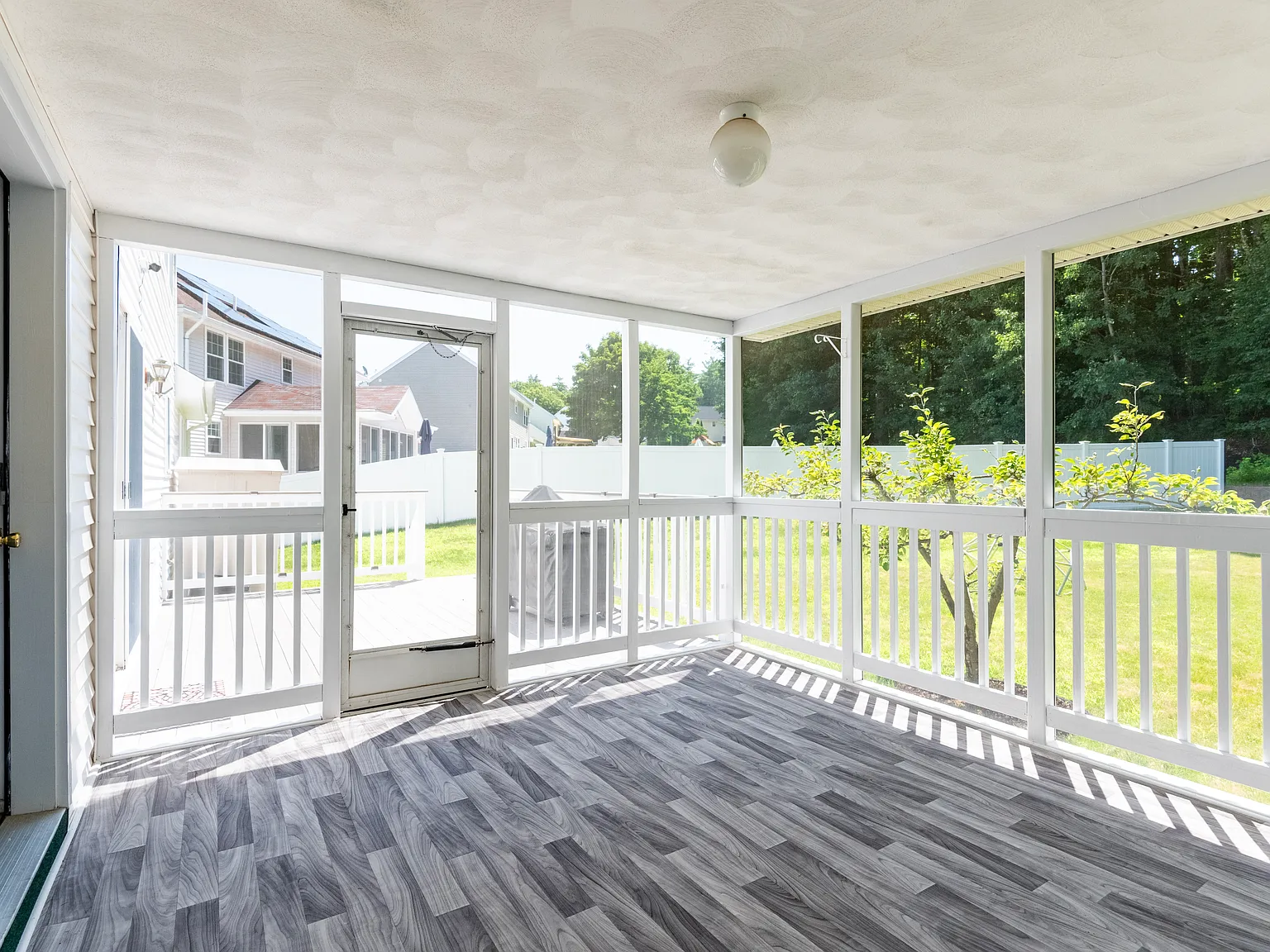 3 bed, 2.5 bath, 2612 sqft, $3,900 — Photo 3