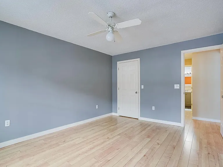 14 Northbrook Dr — Photo 8