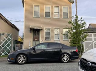 10 Lincoln Pl, Wallington, NJ 07057