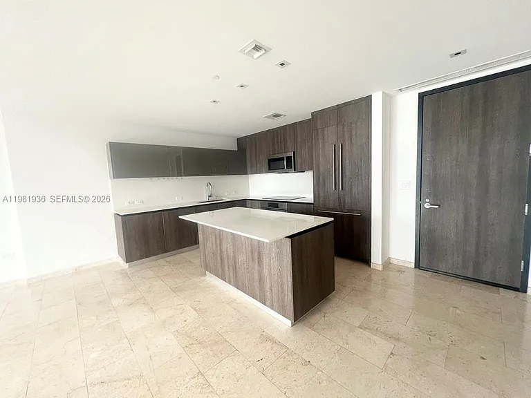 68 SE 6th #3510 — Photo 27