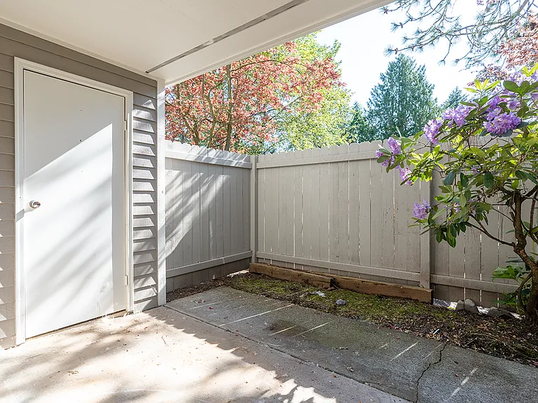 Bridle Estates — Photo 3