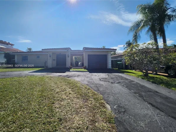 8764 SW 54th Ter, Miami, FL 33165