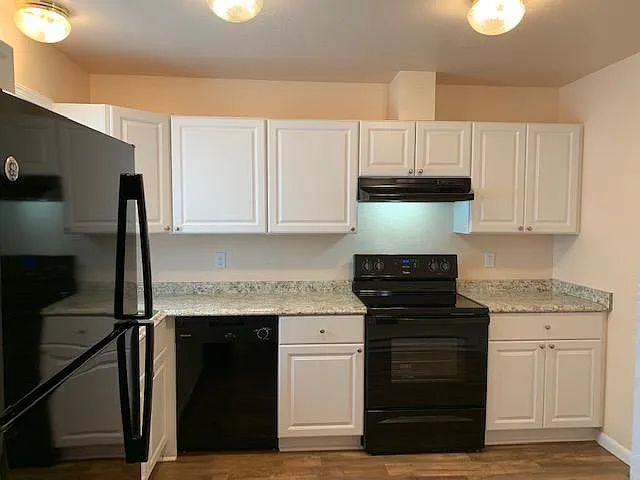 21 Birch Ct #2 — Photo 2