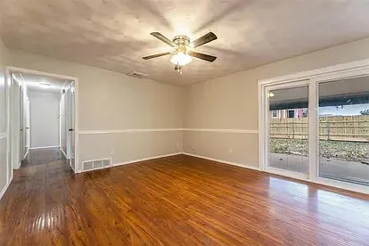 3621 Pleasant Run Rd — Photo 3