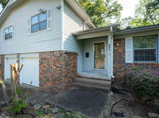 901 Beacon Hill Ct, Little Rock, AR 72211