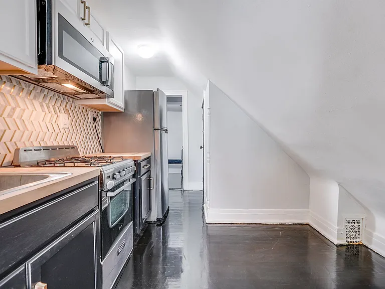234 Summit Ave #2 — Photo 19