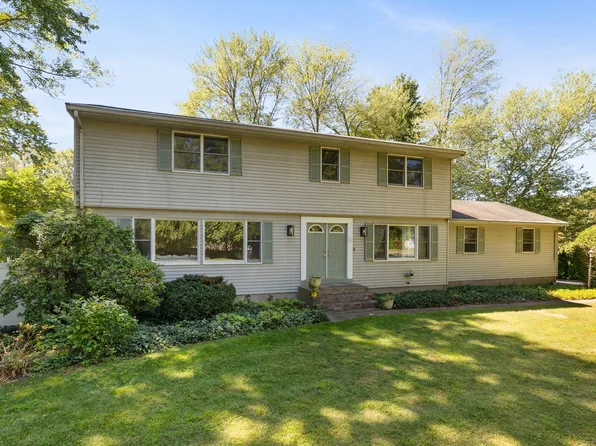 10 Mohegan Trail, South Windsor, CT 06074
