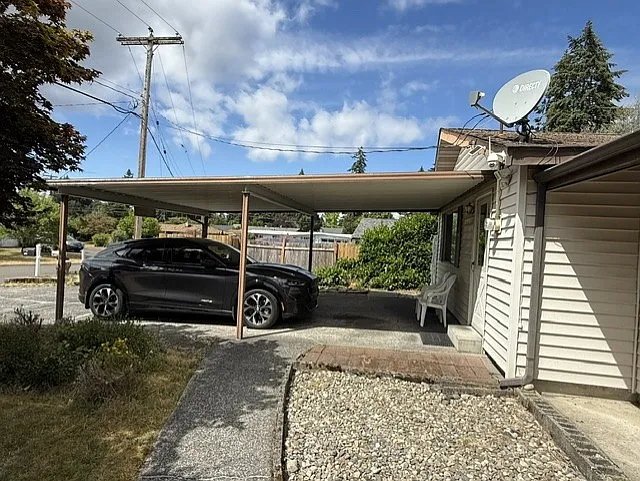 3 bed, 1.5 bath, 1580 sqft, $1,000 — Photo 4