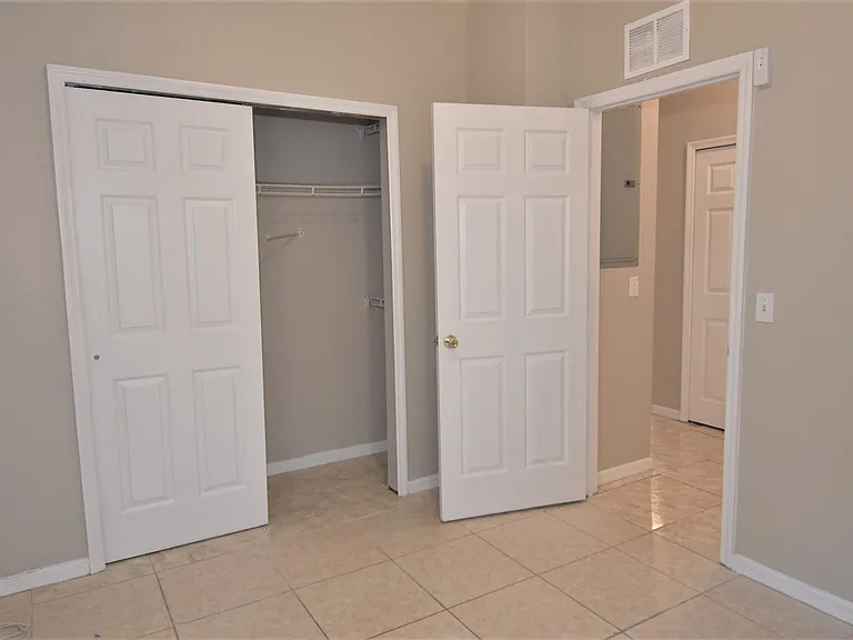 4406 E Mango Ter #B — Photo 10