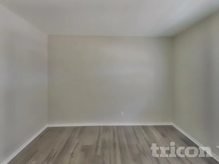 8401 Manchester Dr — Photo 19